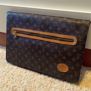 Louis Vuitton Paris Portfolio Document Holder
